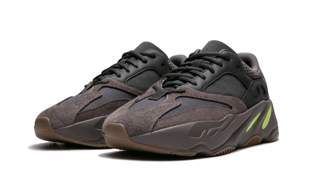 Yeezy 700 Mauve I Heat Stock TheHeatstock